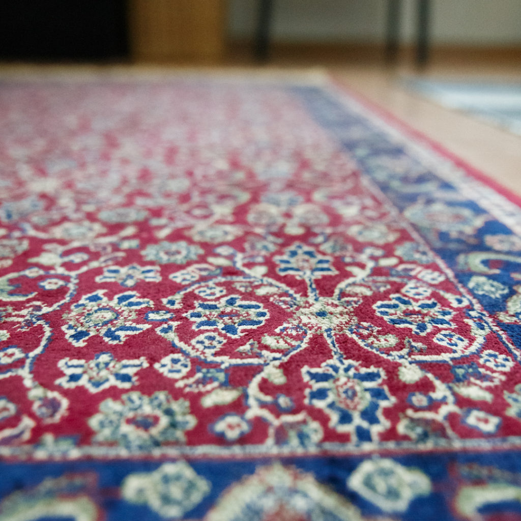 persialainen matto tai itämainen matto kirpputorilöytö 